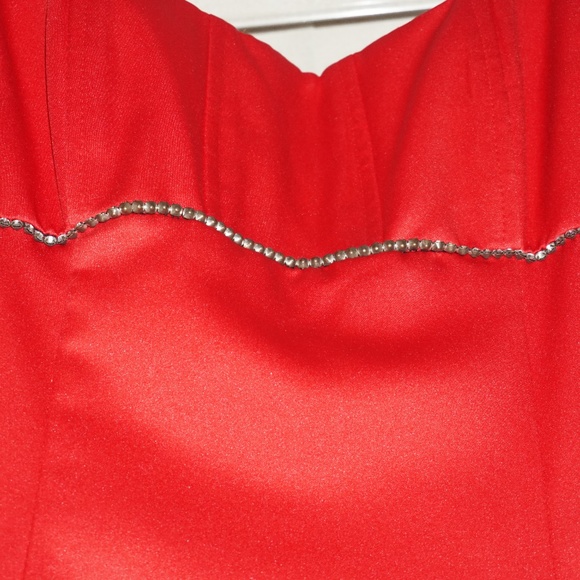 Fire Red Prom/Formal Strappy dress. - Picture 6 of 7